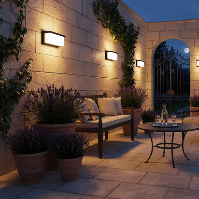 Lunvara Sentinel Wall Light