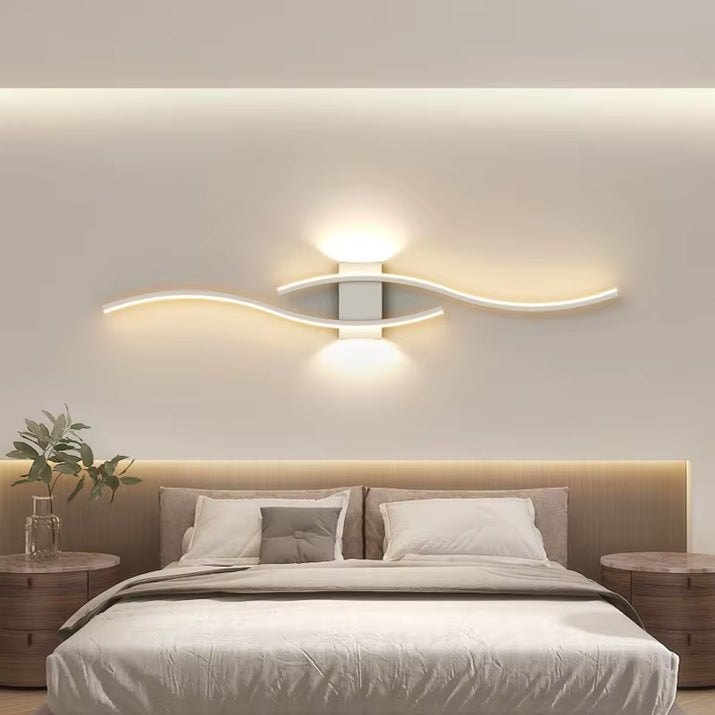Aurea Curve Wall Light